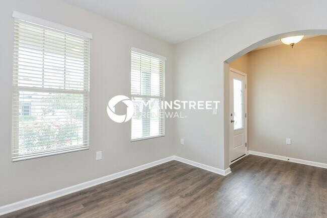 Foto del edificio - 3 Bedroom Pet-Friendly Home in Fuquay-Vari...