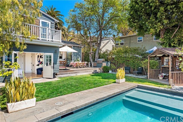 Foto del edificio - 2045 Glenneyre St