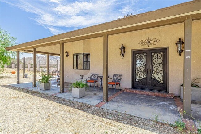 Building Photo - 33110 Hillside Dr