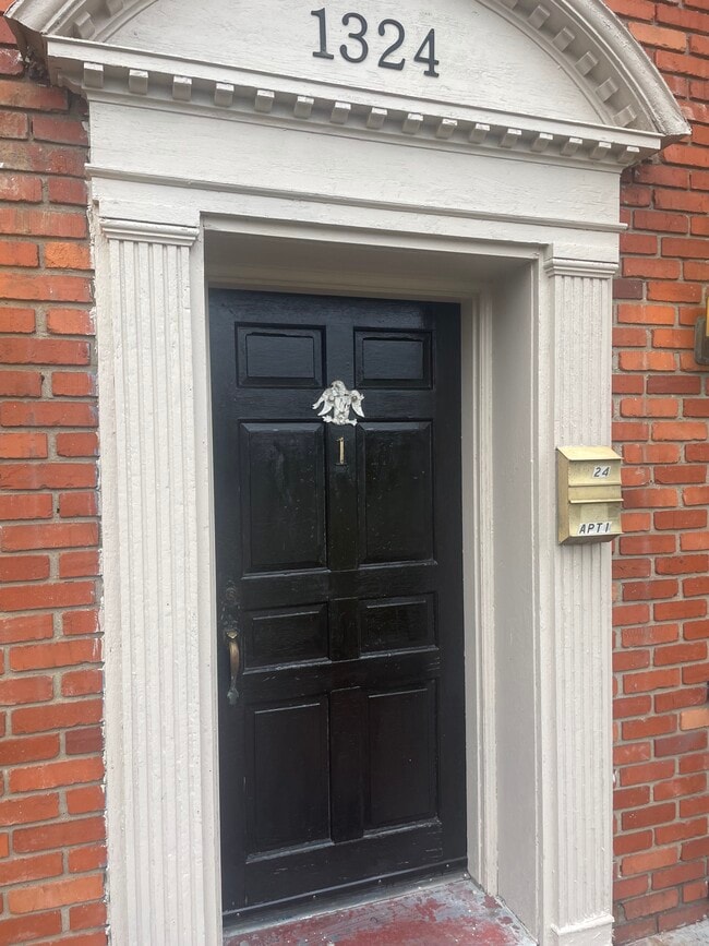 Building Photo - 1324 5th Ave