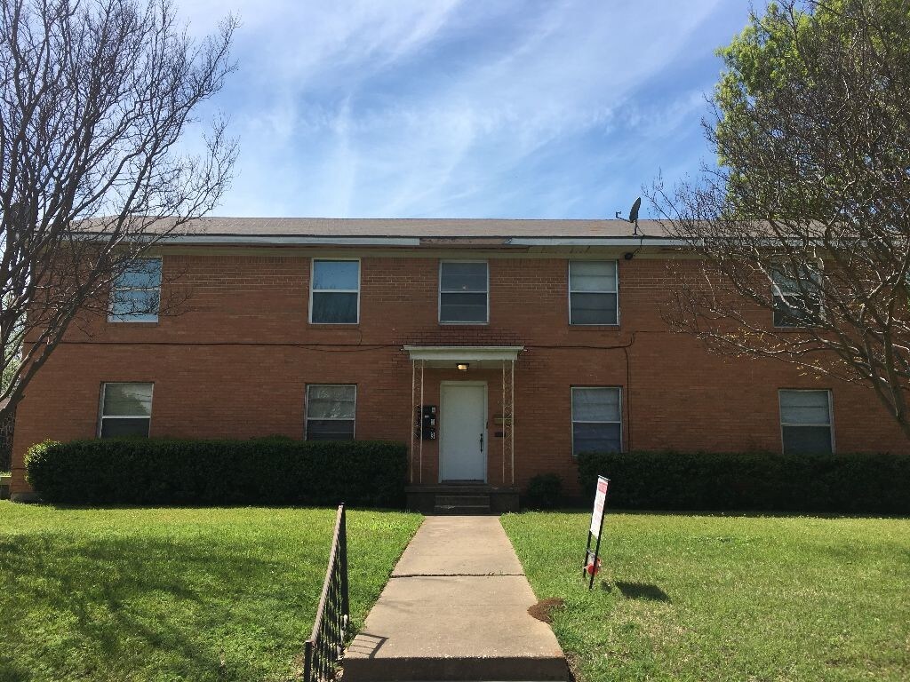 632 S Montgomery St, Sherman, TX 75090 Apartments in Sherman, TX