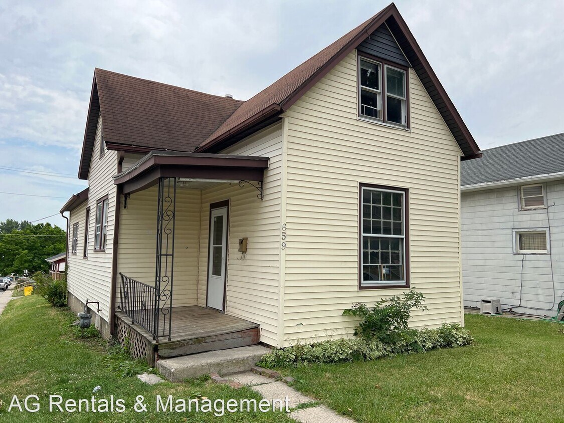 3 br, 1.5 bath House 659 Huffman St House Rental in Fort Wayne, IN
