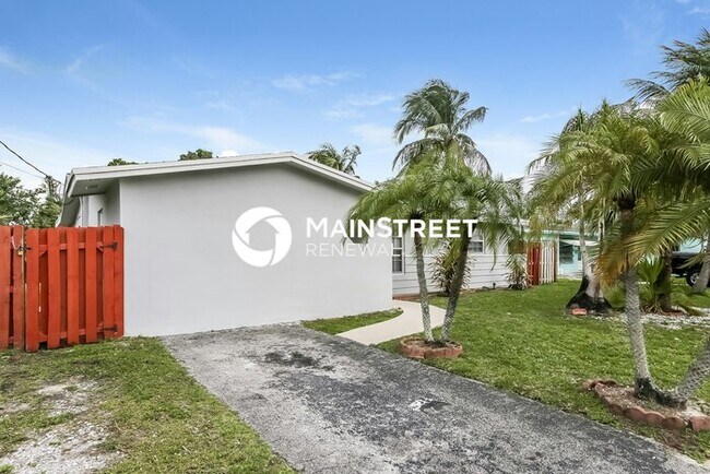 Foto del edificio - 3 Bedroom Pet-Friendly Home in Sunrise, FL with Main Street Renewal