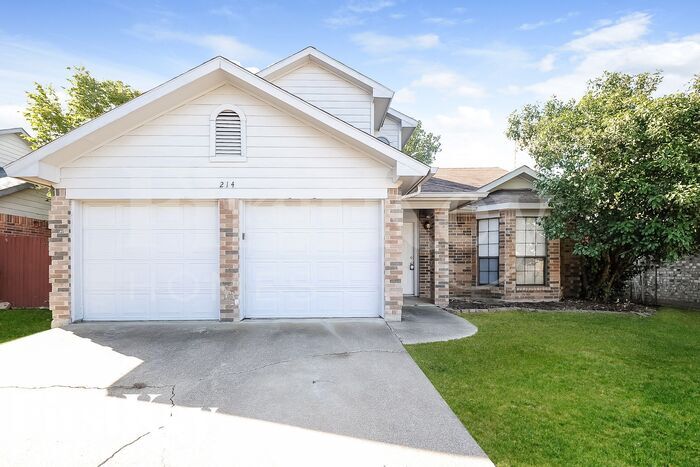 Foto principal - 214 Cutting Horse Ln