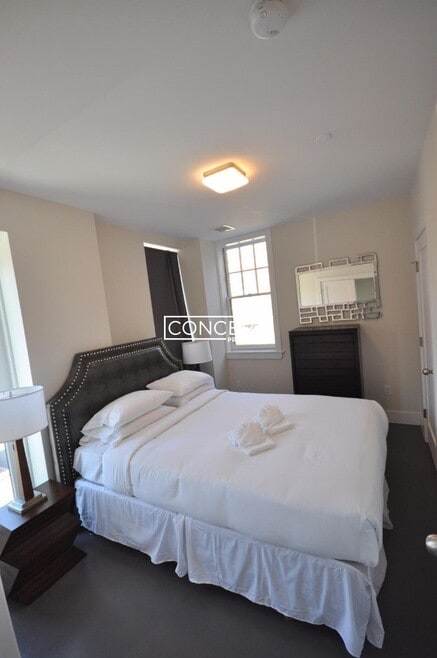 Building Photo - 659 Massachusetts Ave