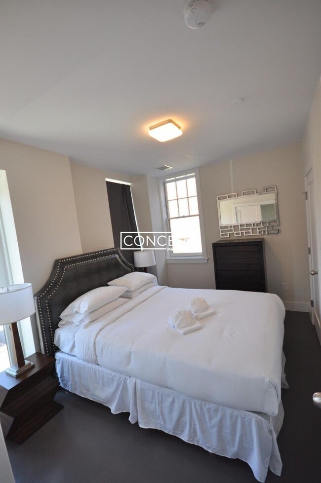 Building Photo - 659 Massachusetts Ave