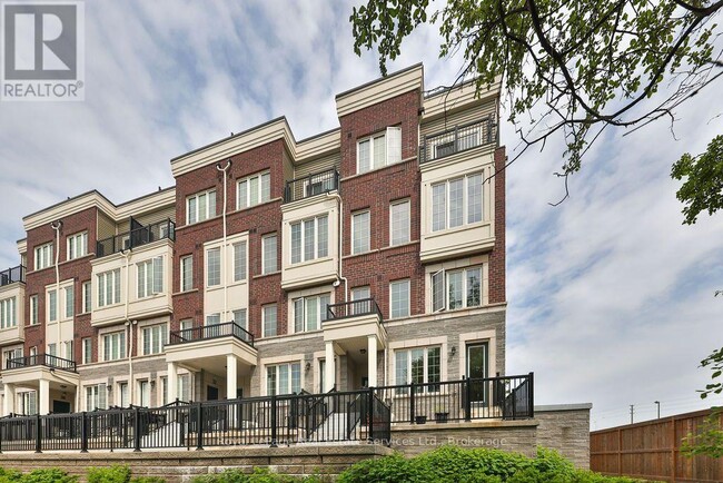 Building Photo - 2199 Lillykin St