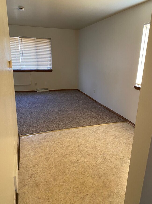Foto del edificio - 5831 N 91st St