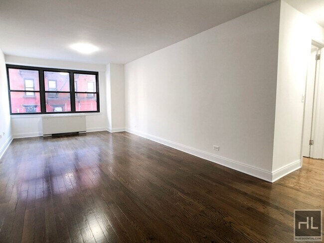 Building Photo - East 82nd Street
