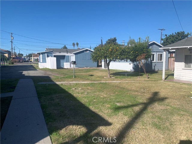 Foto del edificio - 2646 Tyler Ave