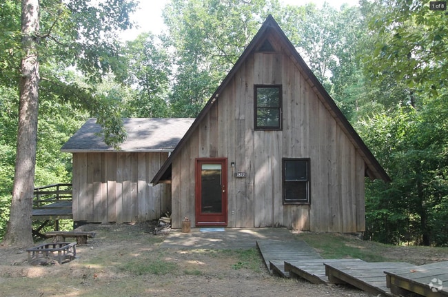 Building Photo - 1819 Ivywest Ln