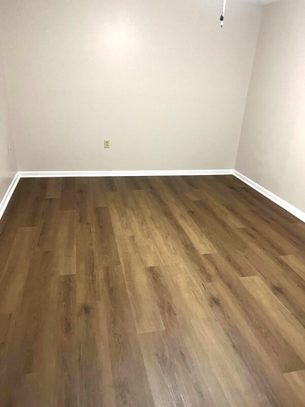 Foto del edificio - 861 Buchanan Trail E