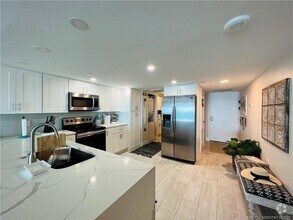 Building Photo - 8880 S Ocean Dr
