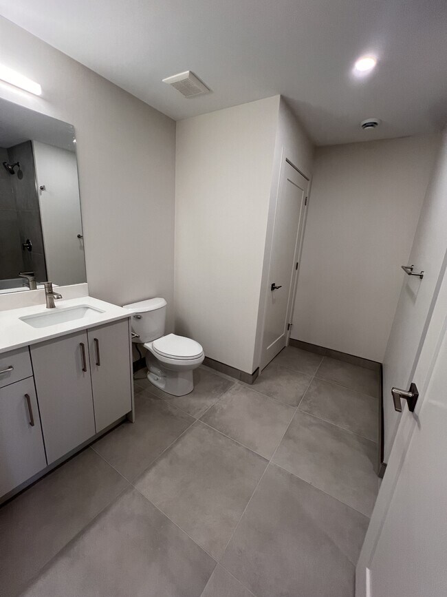 Building Photo - 79 Marquette Ave