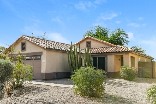Building Photo - 11218 E Quarry Ave