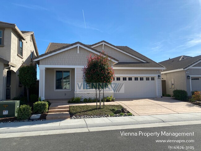 Foto del edificio - Live in a BRAND NEW MODEL HOME