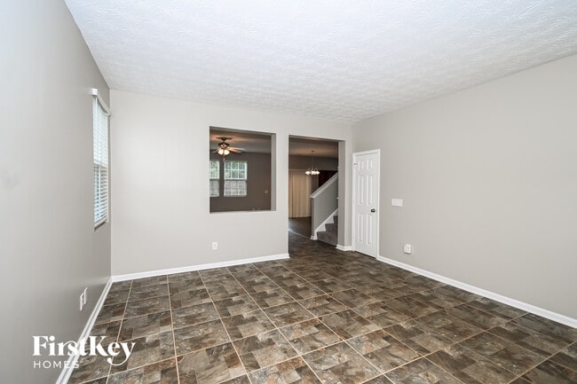 Building Photo - 135 Parkmont Ct