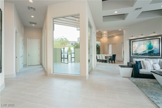 Foto del edificio - 1228 Stellar Rim Ct