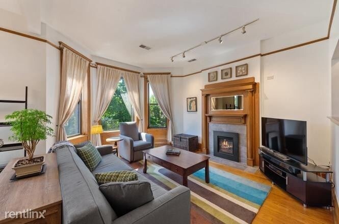 Primary Photo - 4011 N Kenmore Ave