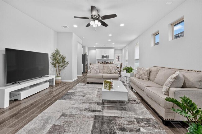 Building Photo - 105 Drifter Ln