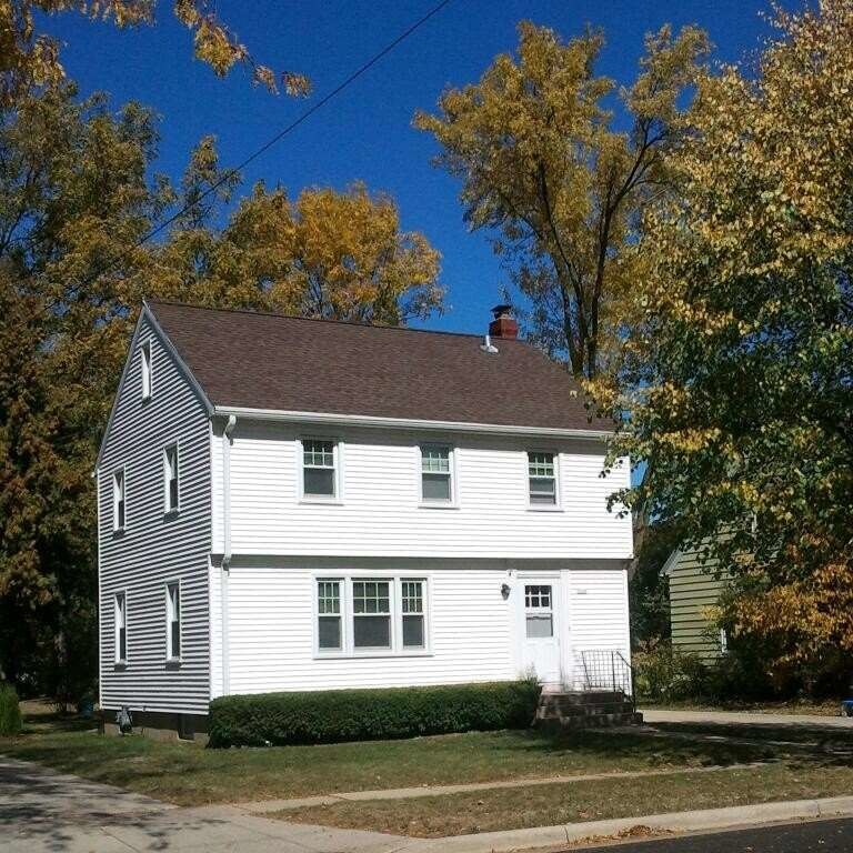 Primary Photo - 7220 Elmwood Ave