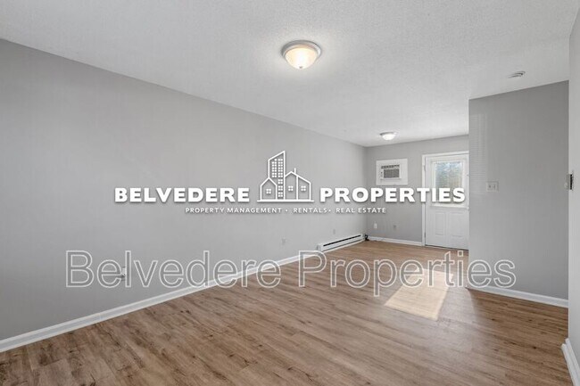 Building Photo - Third Ave N (507)