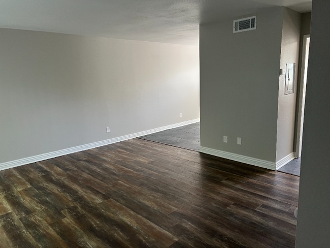 Building Photo - 6140 Gloria Dr