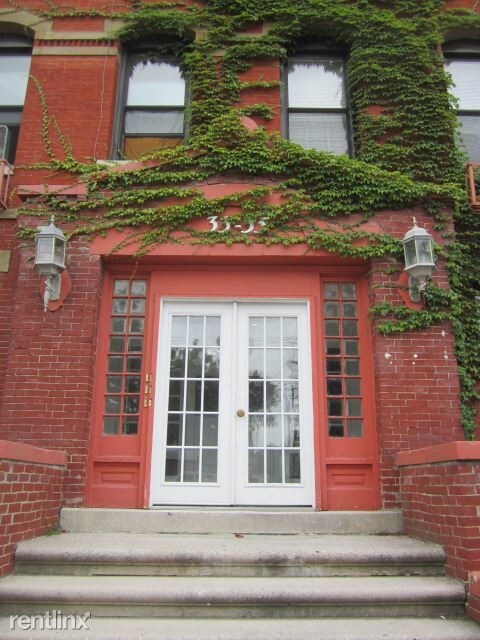 Foto del edificio - 1 br, 2 bath Apartment - 33 Howe St Apt 1R