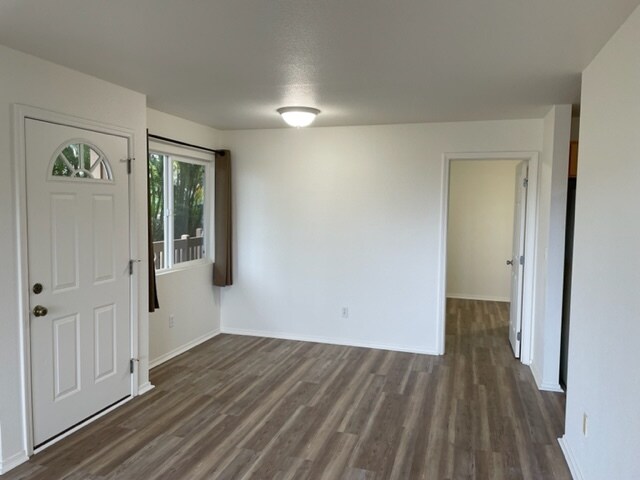 203 Dining_Entry - 75-5743 Alahou St