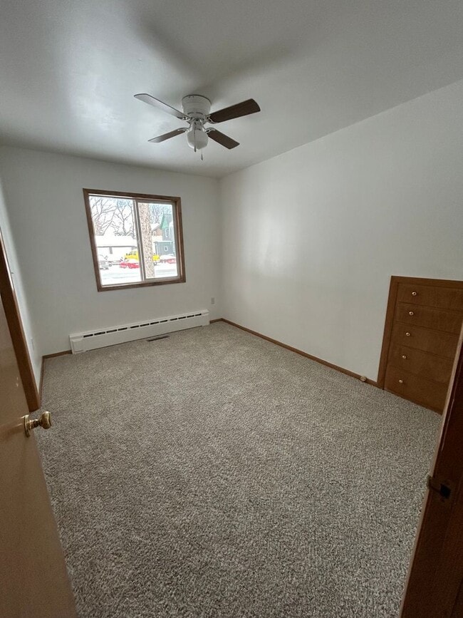 Building Photo - Charming 4-Bedroom Rambler for Rent – $2,100/month