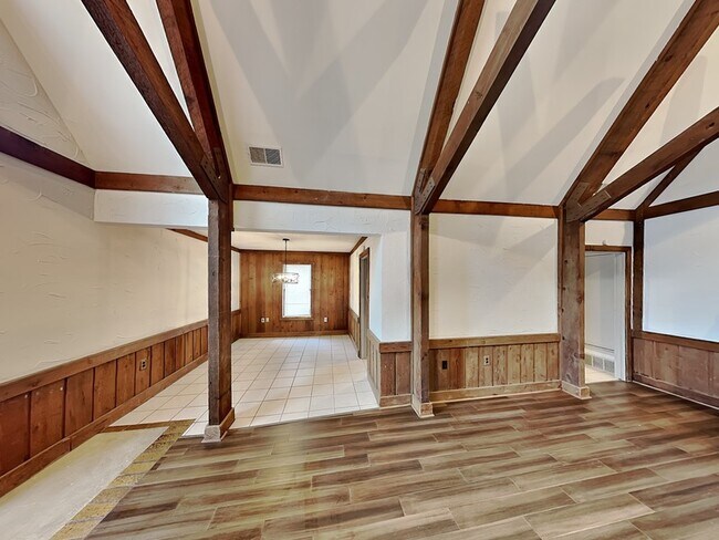 Foto del edificio - 5415 Stardust Dr