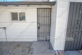 Building Photo - 2111 Portland Ave