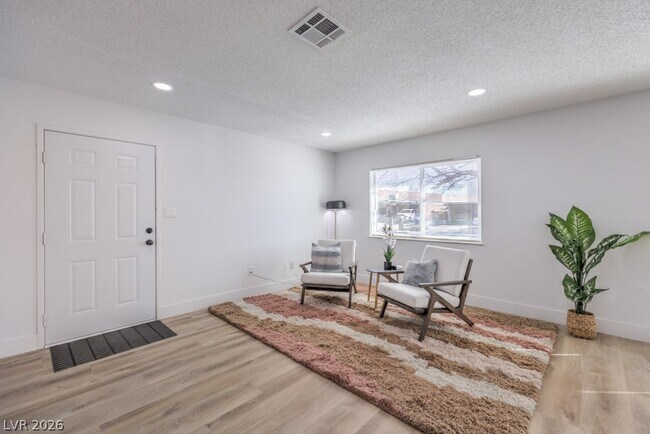 Foto del edificio - 2691 San Domingo Ln