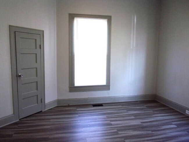 Foto del edificio - 311 Hasty St