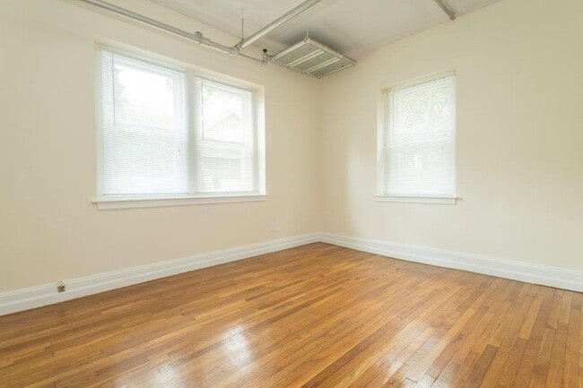 Photo - 136 Highland Ave Apartment