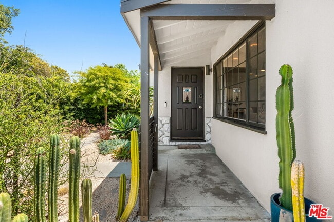 Building Photo - 13324 Zanja St