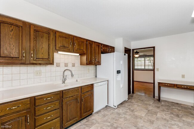 Foto del edificio - 3 br, 3 bath House - 1306 N Brookfield Ln