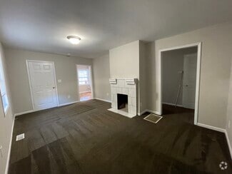 Building Photo - 2960 Shady Ln