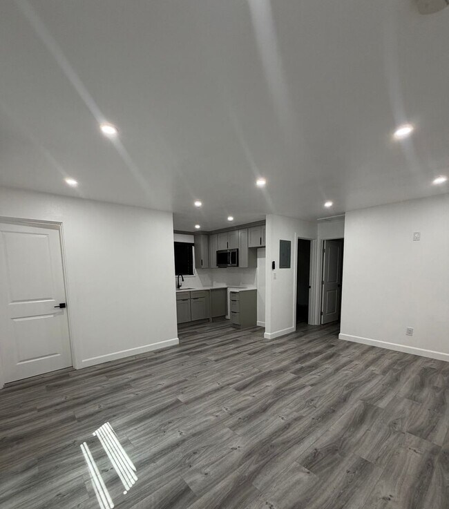 Foto del edificio - 15327 S Butler Ave