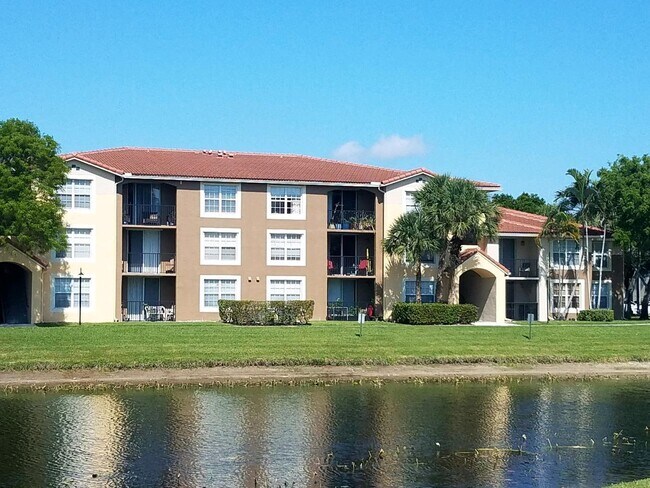 Building Photo - 15075  Michelangelo Boulevard 304 Delray B...