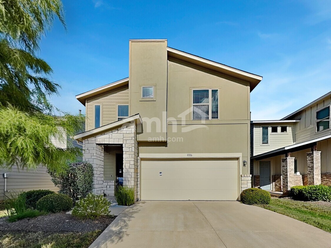 Foto principal - 8106 Cottage Rose Dr