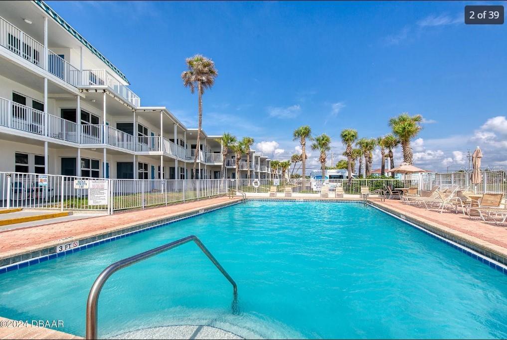 Foto principal - 935 S Atlantic Ave