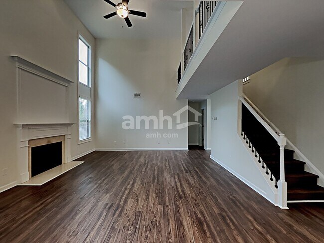 Foto del edificio - 3562 Huddlestone Ln NE