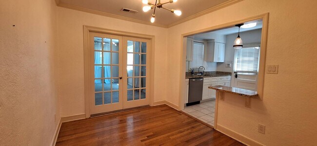 Foto del edificio - Beautiful 3 bedroom