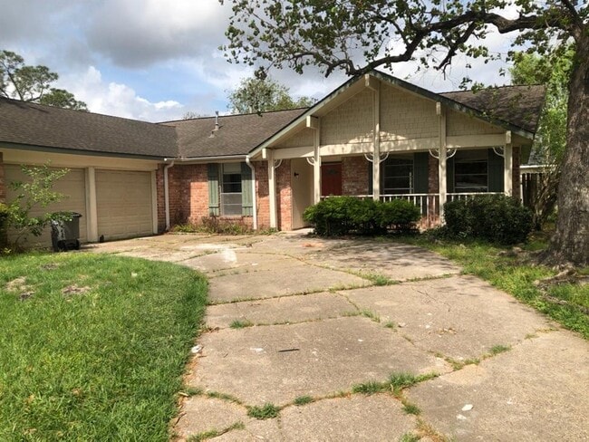 Building Photo - 4010 El James Dr