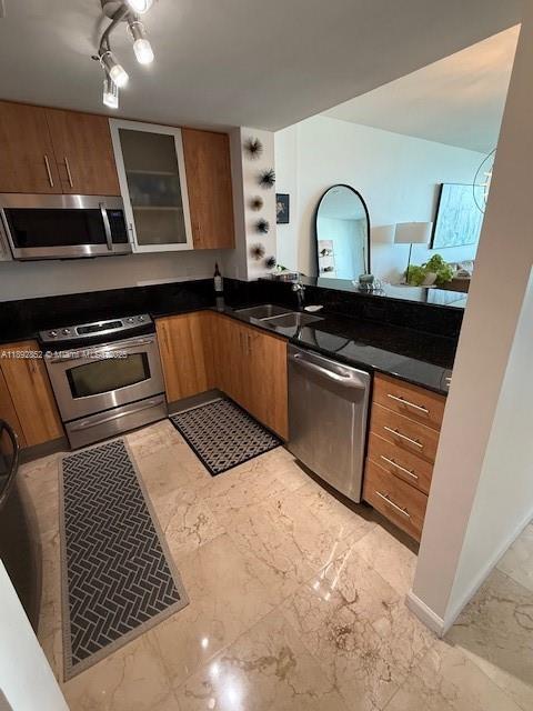 Foto del edificio - 7900 Harbor Island Dr