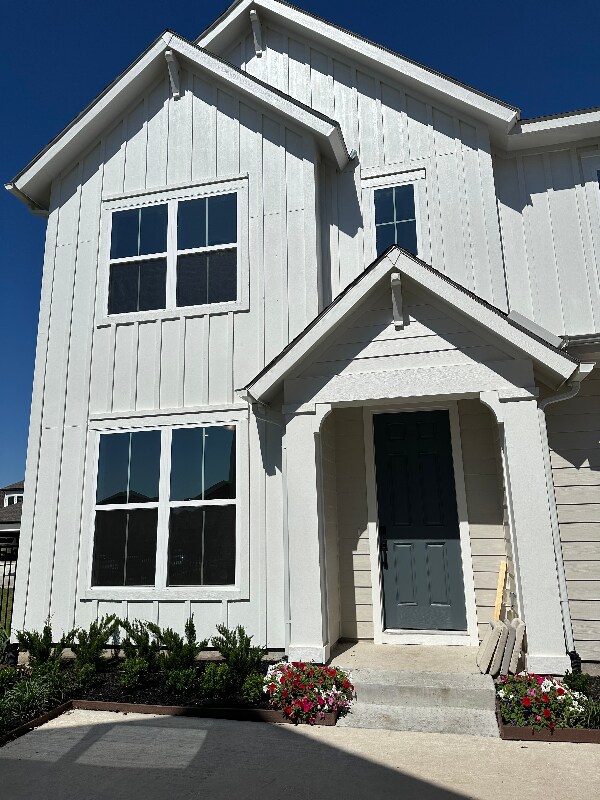 Foto del edificio - 13357 Hedgebrook Pl