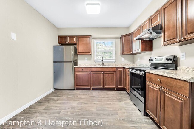 Building Photo - 2 br, 1 bath House - 1100 BIRCHWOOD CT UNIT B