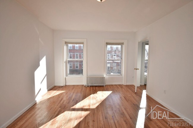 Building Photo - 512 Court Street #TOP-FLOORR