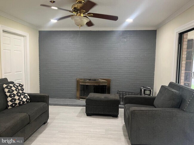 Foto del edificio - 12528 Surrey Cir Dr